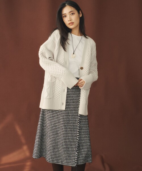 23区（ニジュウサンク） ニットカーディガン 38 ベージュ レディース