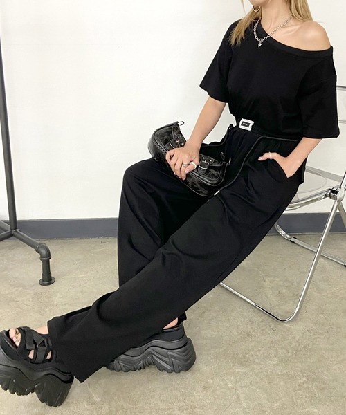 オフショル トップス ワイドパンツ セットアップ 韓国 NEW ARRIVAL】 オフショルプルオーバー・ ワイドパンツ