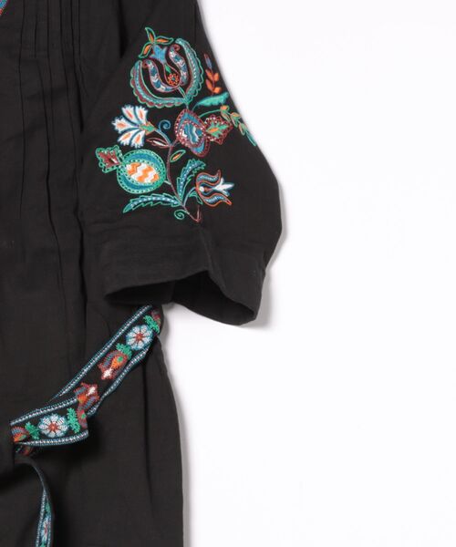 チチカカ（TITICACA） ワンピース Rico スザニ刺繍モチーフワンピース