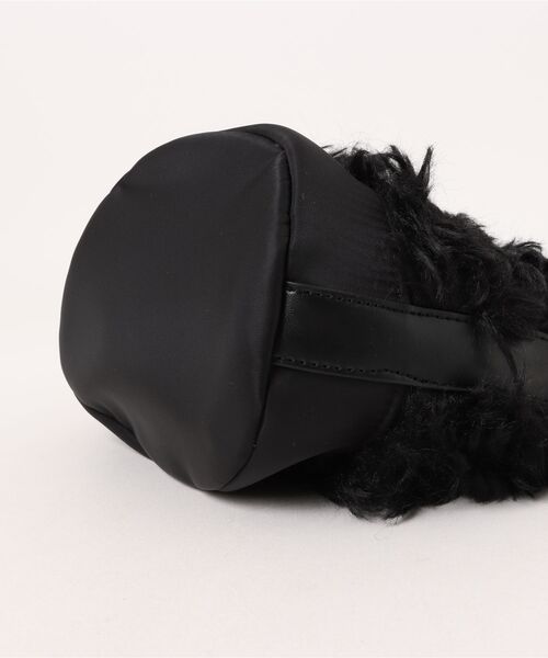 ファー付きバケツ型ショルダーバッグ ファー付きバケツバッグ 持ち手ファー ショルダーバッグ 全4色 | LILIANA