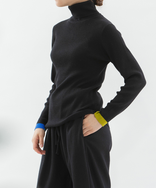 【NEW】ノップドゥノッド（nop de nod）/袖口配色ラインリブタートル nop de nod（ノップドゥノッド） ニット セーター 袖口配色ラインリブ