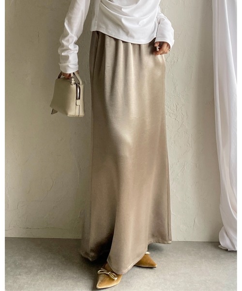 thehighlights サテンスカート　ベージュ She's Closet スカート セミフレア光沢シャイニーロング サテン