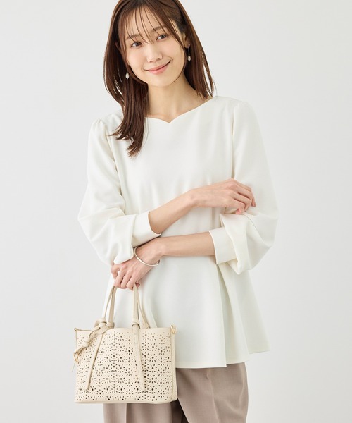HEVE ハートネック　ペプラム　プルオーバー カットジョーゼットハートネックペプラムプルオーバー（Tシャツ