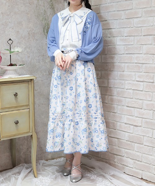 axes femme（アクシーズ ファム） スカート ネモフィラ柄連ボタン