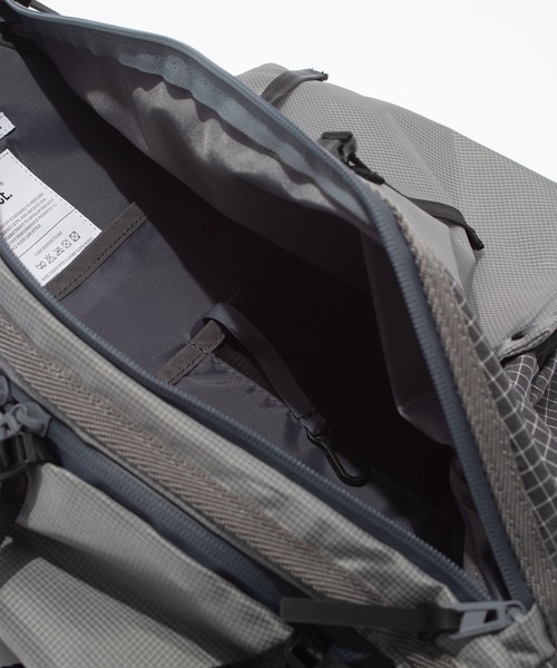 F/CE. ショルダーバッグ 3POINTS SLINGER BAG / エフシーイー 3