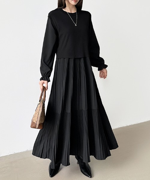 ハロッズ　黒のリボン付きプリーツワンピース ハロッズ 黒のリボン付きプリーツワンピース