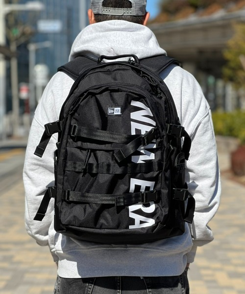 NEW ERA（ニューエラ） デイバック リュック CARRIER PACK NE PRNT BLK