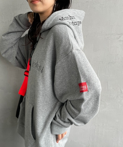 パーカー 「WEB先行予約」「MANHATTAN PORTAGE/マンハッタンポーテージ」 別注 フードロゴ刺繍 スウェットパーカー レディース メン Manhattan Portage パーカー 「WEB先行予約」「MANHATTAN