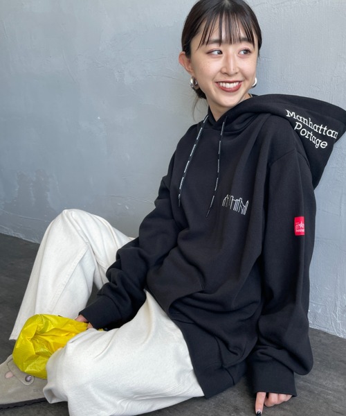 パーカー 「WEB先行予約」「MANHATTAN PORTAGE/マンハッタンポーテージ」 別注 フードロゴ刺繍 スウェットパーカー レディース メン