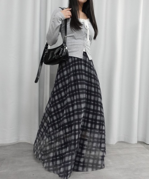 専用✨美品✨LEONARD レオナール　プリーツ　シフォン　スカート　総柄 人気☆目立たない柄で落ち感の良いシフォン生地のAラインフレア
