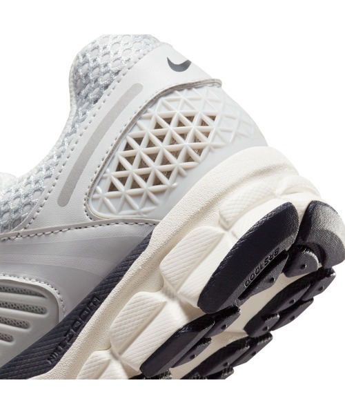 NIKE（ナイキ） スニーカー WS ズーム ボメロ 5 レディース : ZOZOTOWN
