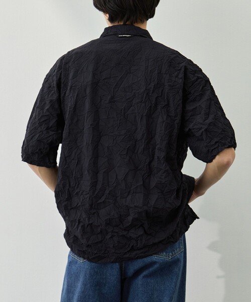 シャツ 「and wander/アンドワンダー」washer pleated open SS shirt メンズの画像