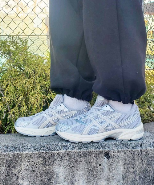 スニーカー ASICS/アシックス レディース スニーカー 韓国 シルバー GEL-1130 1202A164-023 レディースの画像