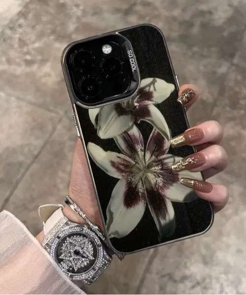 スマホケース ユリの花プリント グランジ風スマホケース iPhone14