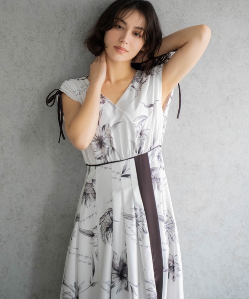 NOELA（ノエラ） ワンピース 「新色」スカーフプリントワンピース