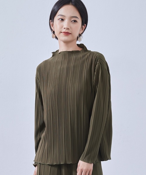 On One's Own スマホショルダー tシャツ プリーツ加工ボートネック