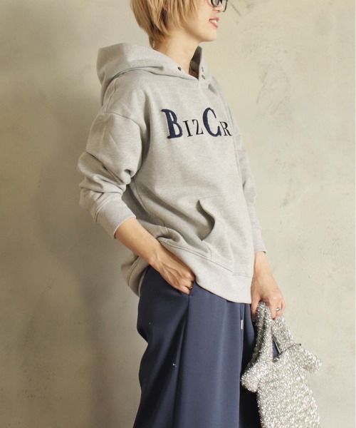 Creek ロゴ入り ベージュ パーカー BIZ CREEK パーカー オリジナルロゴパーカー レディース : ZOZOTOWN