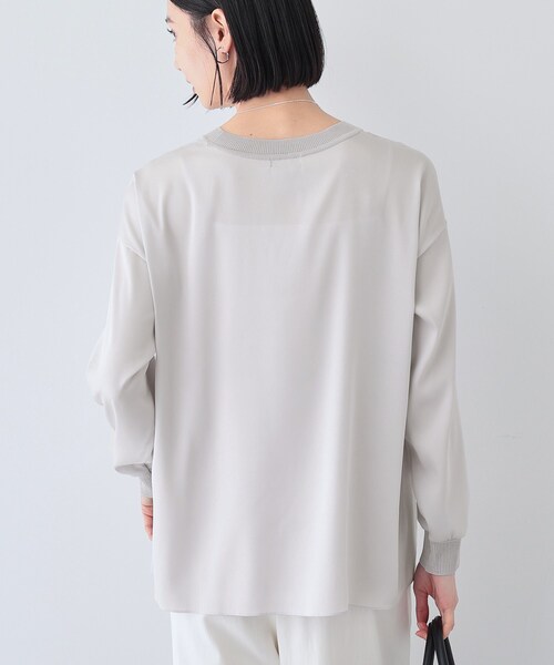 cos　白 シャツ　異素材ドッキング COS“白シャツ”のカプセルコレクション、シンプルかつ