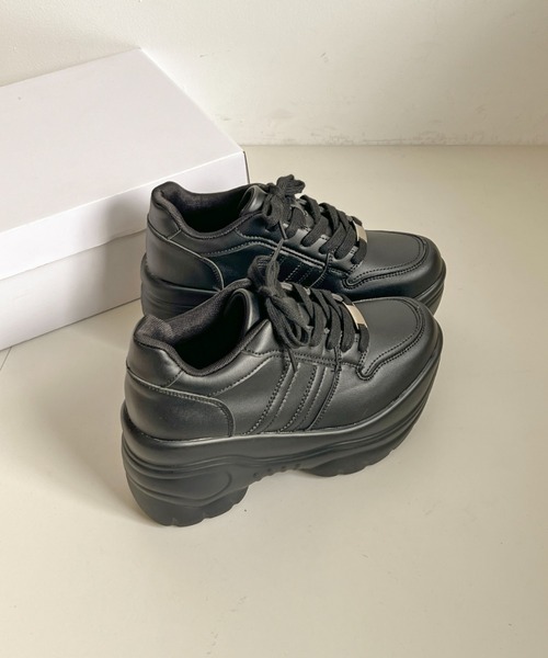 Shoes in Closet（シュークロ） スニーカー 軽量厚底 スタイルアップ