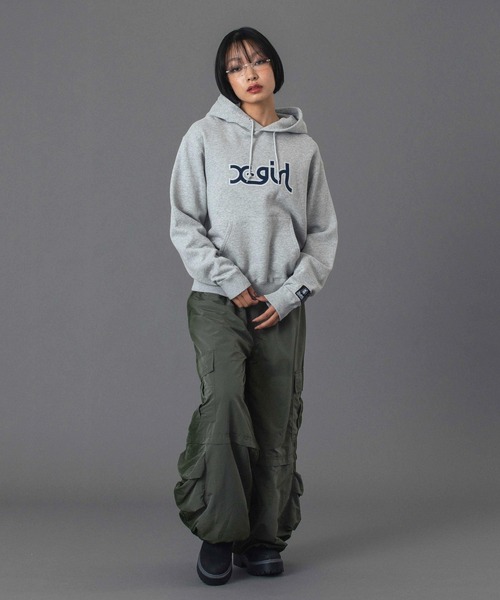 X-girl（エックスガール） パーカー MILLS LOGO LAYERED PATCH SWEAT