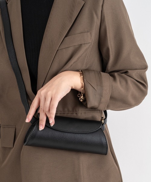 AULENTTI（オウレンティ） ショルダーバッグ バッグ 「AULENTTI
