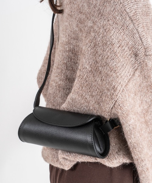 AULENTTI（オウレンティ） ショルダーバッグ バッグ 「AULENTTI