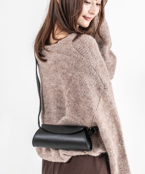 AULENTTI（オウレンティ） ショルダーバッグ バッグ 「AULENTTI