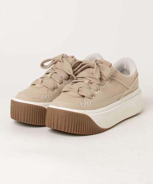 【セール中】【美品】UGG ベージュスニーカー　24cm UGG Australia（アグオーストラリア） 「UGG」 ローカットスニーカー