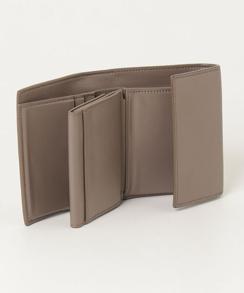 【人気】セリーヌ　スモール トリフォールドウォレット レザー　ベージュ　財布 CELINE（セリーヌ） スモール トリフォールド ウォレット - ベージュ