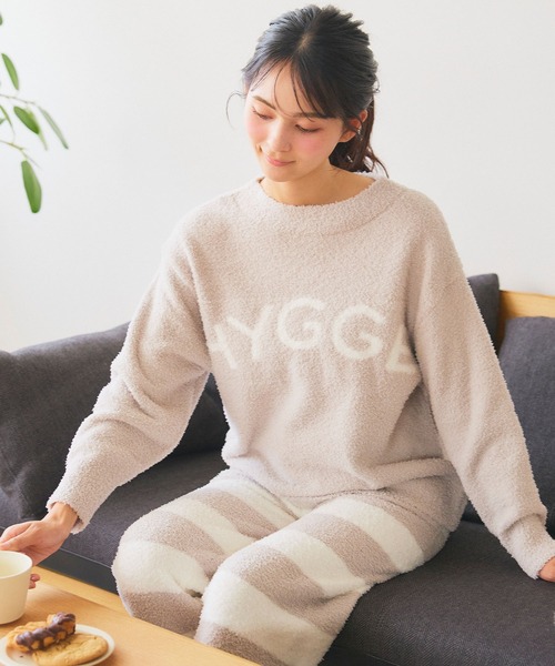 美品新品タグ付　さえら☆ヒスクローネ　 ルームウェア　パジャマ パジャマ ルームウェア 「LAFUKU/ラフク」もちふわマシュマロニット