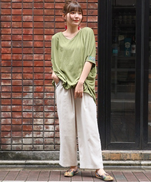 おまとめ2点　【新品】チチカカ　麻混　リネン　クロスステッチ刺繍チュニック チチカカ tシャツ クロスミックス刺繍ドルマンチュニック