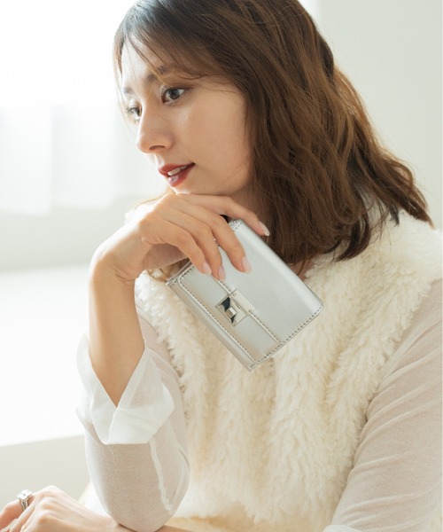 RENAME（リネーム） 財布 フラップ シルバーバックル 3フォールド