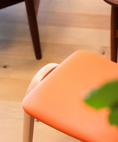 サイコロ型　ビンテージスツール　オレンジ サイコロ型 ビンテージスツール オレンジ サイコロ型ビンテージ