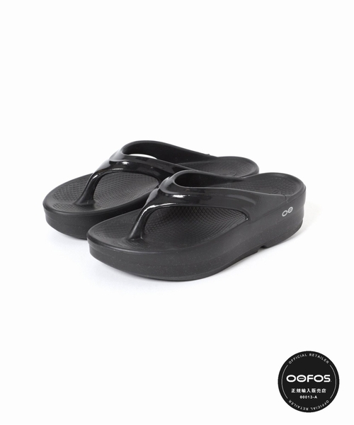 OOFOS ウーフォス　レディースサンダル　ブラック　24cm 美品✨ OOFOS サンダル 「OOFOS/ウーフォス」 Oomega Luxe レディース