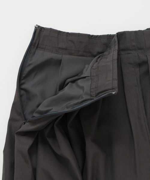 【今季完売品】SLOBE IENAランダムタックフレアSK 36サイズ 今季完売品】SLOBE IENAランダムタックフレアSK 36サイズ SLOBE IENA