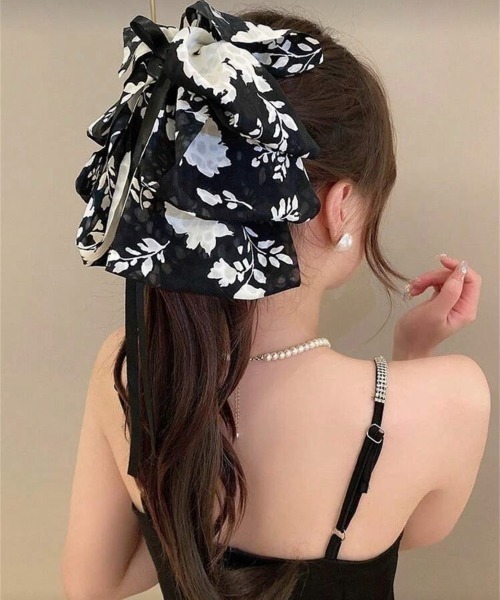 VIBGYOR ヘアクリップ 「IZU」 大人可愛い 3段フリルリボン バレッタ