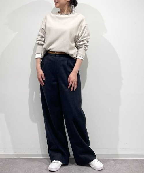 human woman（ヒューマンウーマン） トレーナー スウェット カラー