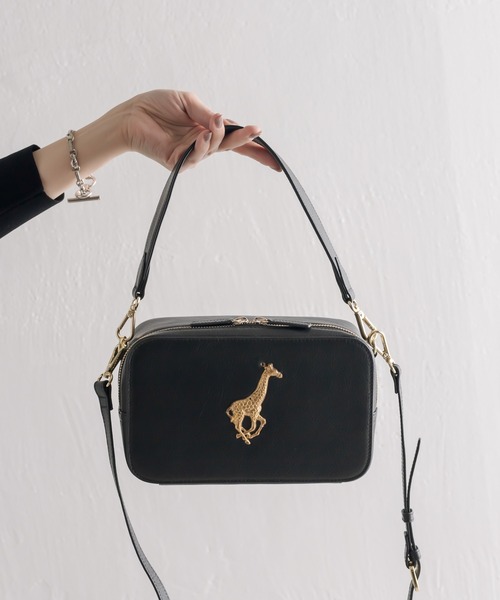 イアパピヨネ　ボックスショルダーバッグ モカ　ear papillonner ear PAPILLONNER｜《本革/ミニマムサイズ/軽量》ボックスショルダー