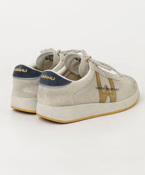 「KARHU」 ローカットスニーカー 6 ベージュ メンズ_画像2