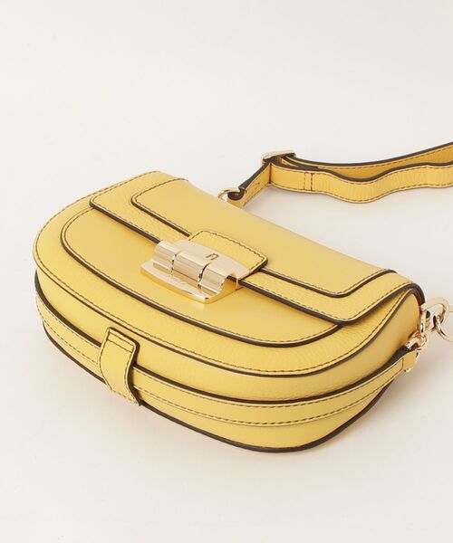 FURLA（フルラ） ワンポイントショルダーバッグ - イエロー レディース 