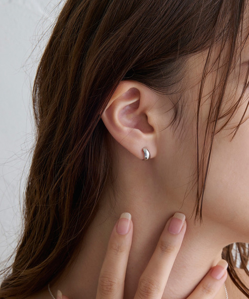 033Aw【高品質✨】ピアス　フープ　ぷっくり　ドロップ　ユニセックス　シルバー JUPITER ピアス 「K10」プランプフープピアス/ユニセックス/金属