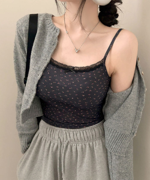 黒い花柄のキャミソール 楽天市場】花柄（キャミソール｜トップス）：レディース