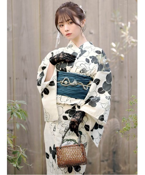 dazzy セパレート浴衣　花柄浴衣・帯・着付けガイド4点セット　おまけ付き dazzy セパレート浴衣 花柄浴衣・帯・着付けガイド4点セット