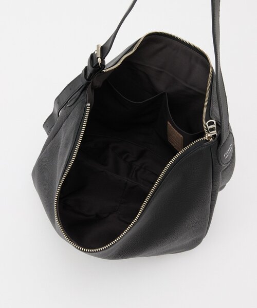 【美品】russet　ショルダーバッグ　黒 russet(ラシット) ショルダーバッグ美品 - 黒×ネイビー