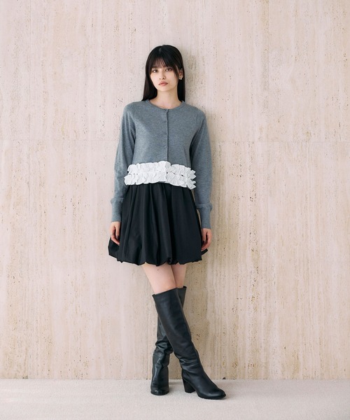 美品　今季商品　完売品　ohga 裾フリルカーディガン　グレー　2way &. NOSTALGIA（ノスタルジア） カーディガン 裾フリルカーディガン