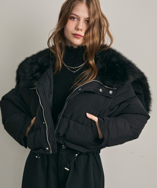 Clum ダウンコート ダウンジャケット ケープファーカラークロップド丈