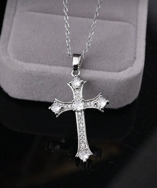 MONOCHROME ネックレス ロイヤルジルコニアパヴェクロスネックレス