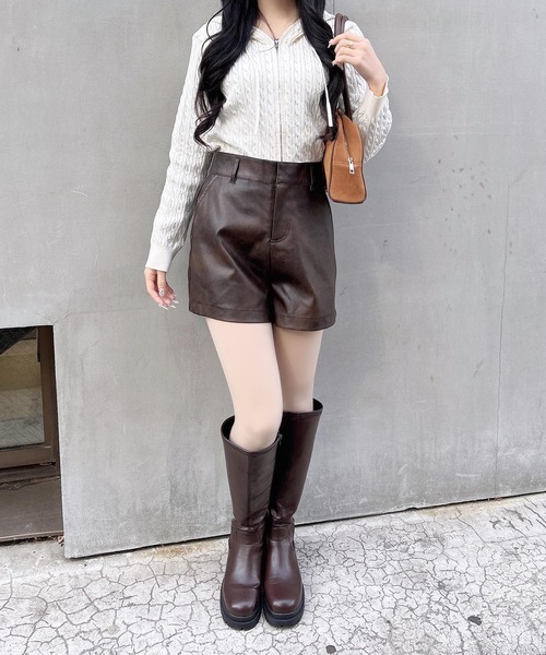 INGNI（イング） パンツ フェイクレザーショートパンツ レディース