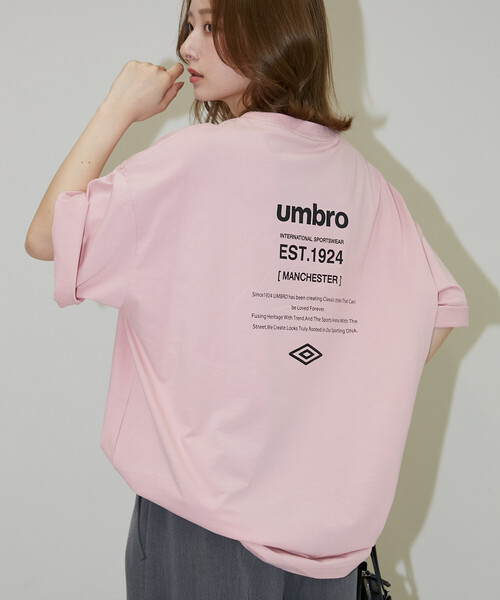 umbro（アンブロ） tシャツ × PUBLUX/アンブロ 別注 ロゴグラフィックT
