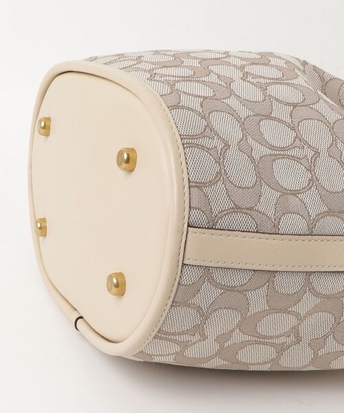 COACH ベージュ　ショルダーバッグ COACH（コーチ） ショルダーバッグ - ベージュ レディース : ZOZOTOWN